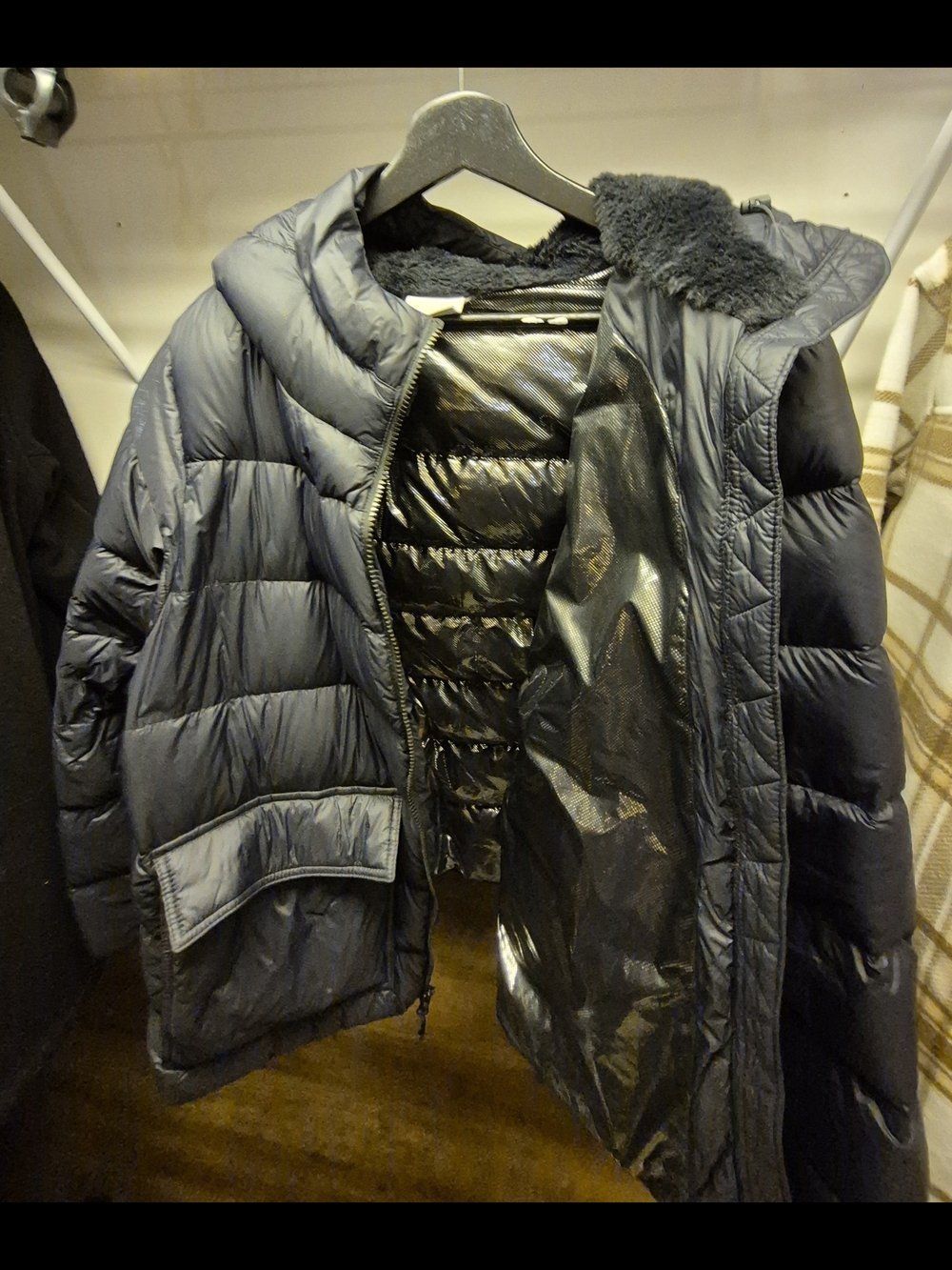 Columbia Women's Harmony Falls Hooded Down Jacket